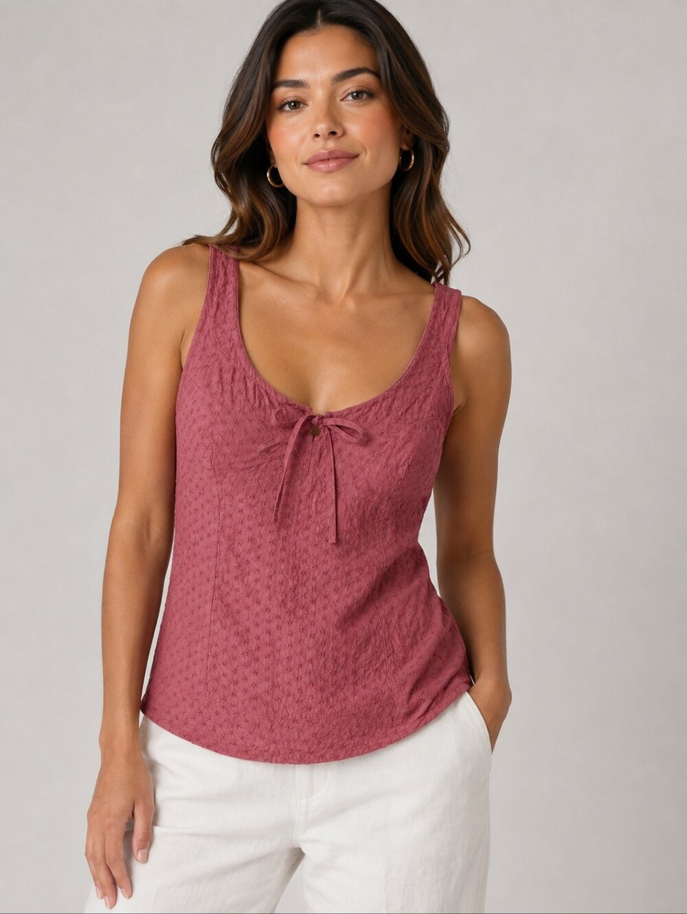 VAN HEUSEN Eyelets Top. Size M